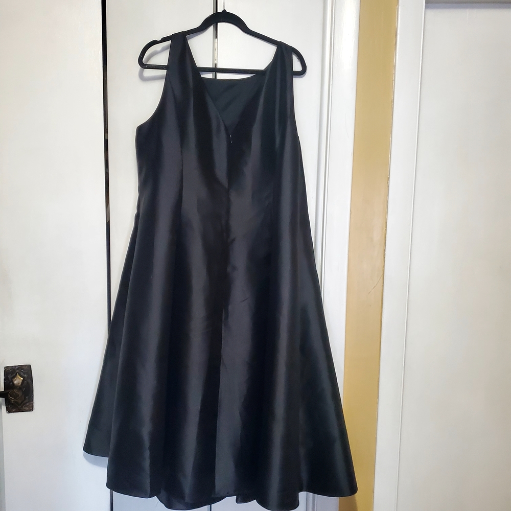 Adrianna Papell Black Satin Midi Dress